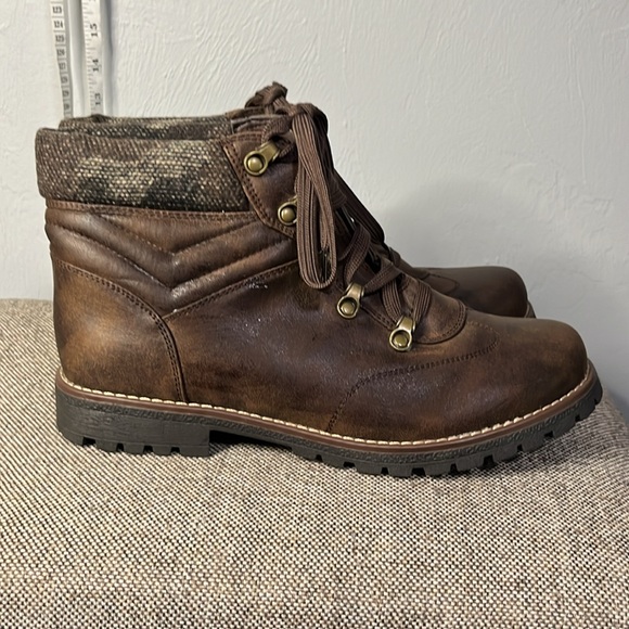 Sonoma Ankle Boots, size 10M. - Picture 7 of 15